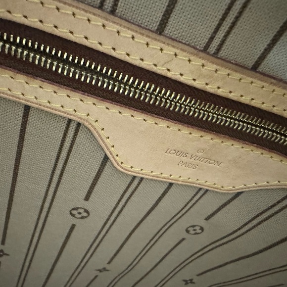 Authentic Delightful MM - Picture 10 of 12